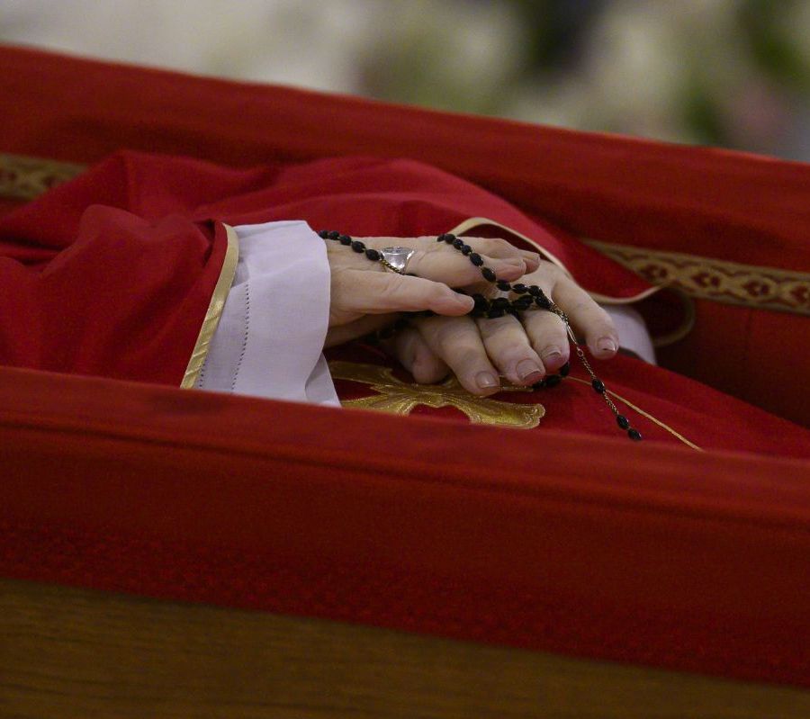 Sabato 26 aprile alle 10 i funerali di Papa Francesco