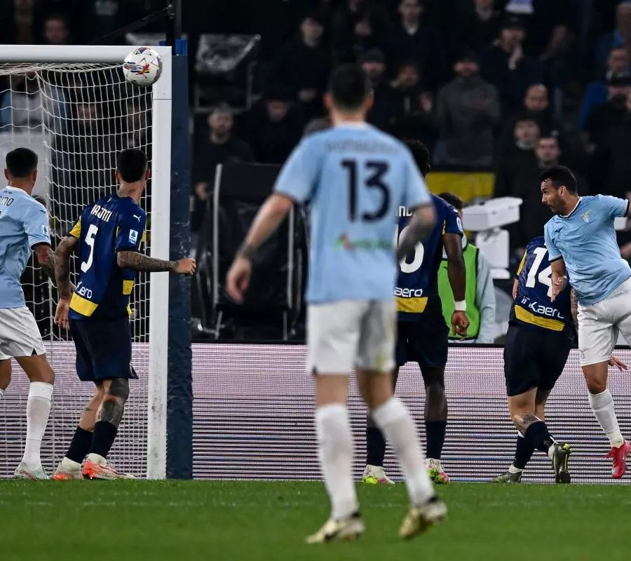 Pedro salva la Lazio, pari in rimonta contro il Parma