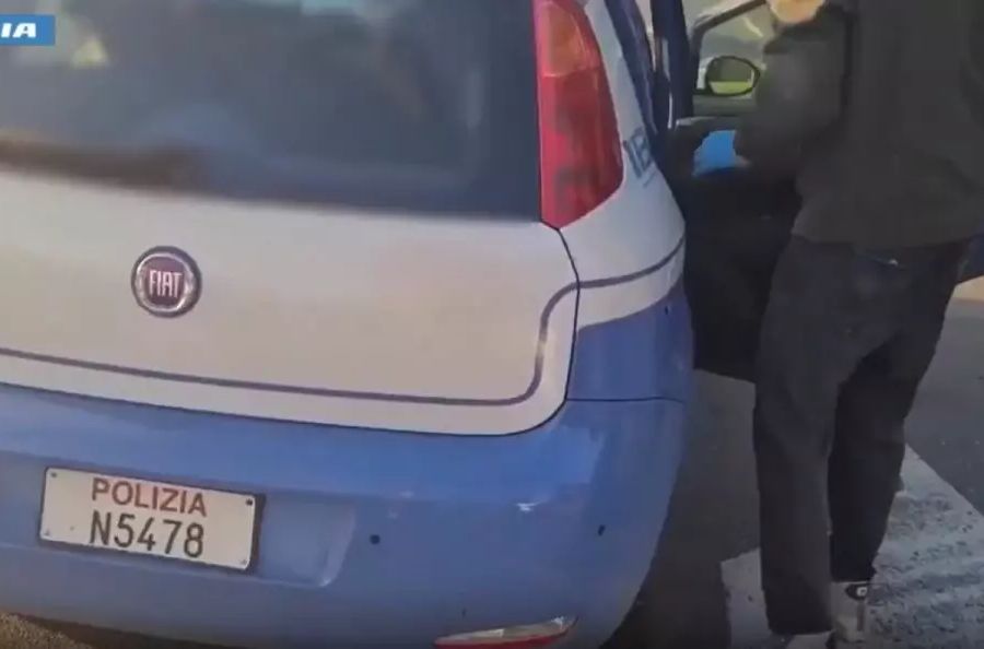 Aveva manuale per realizzare bombe, arrestato a Lecco 20enne egiziano