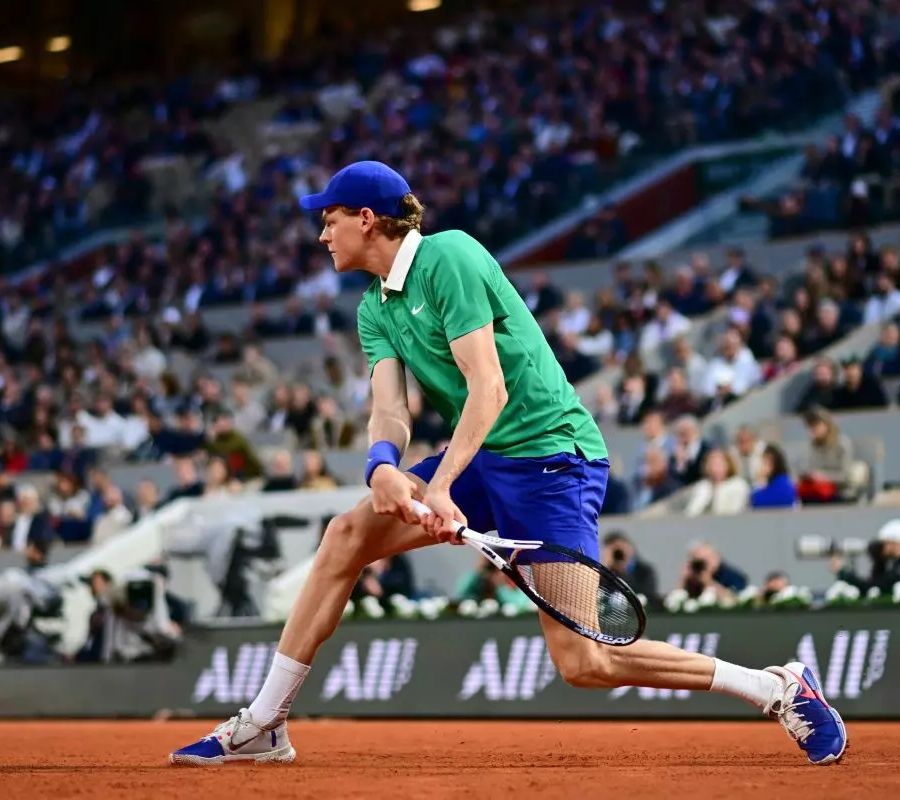 Esordio vincente per Sinner al Roland Garros