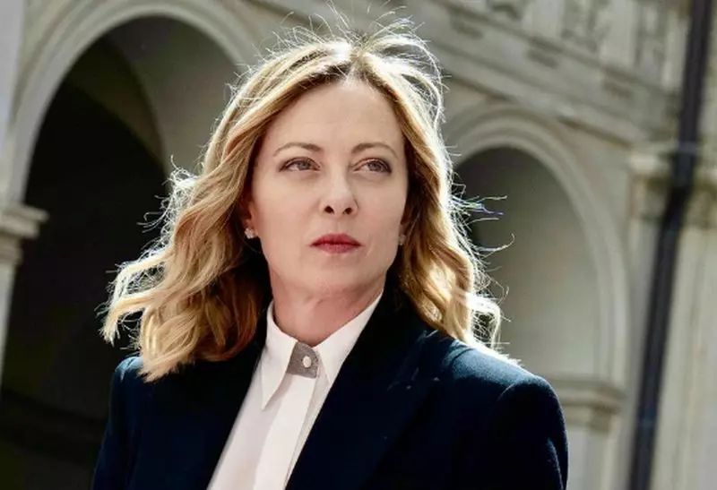 Meloni “Vergognose le accuse di razzismo alle forze di polizia”