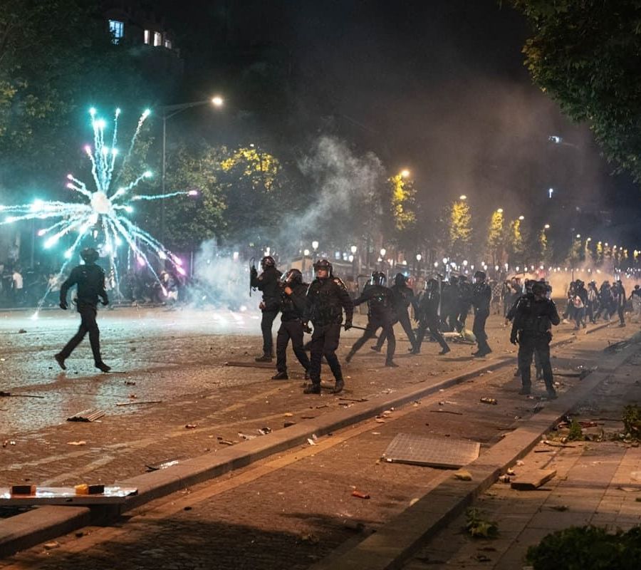 Notte di follia in Francia dopo il trionfo del Psg, 2 morti e 560 fermi