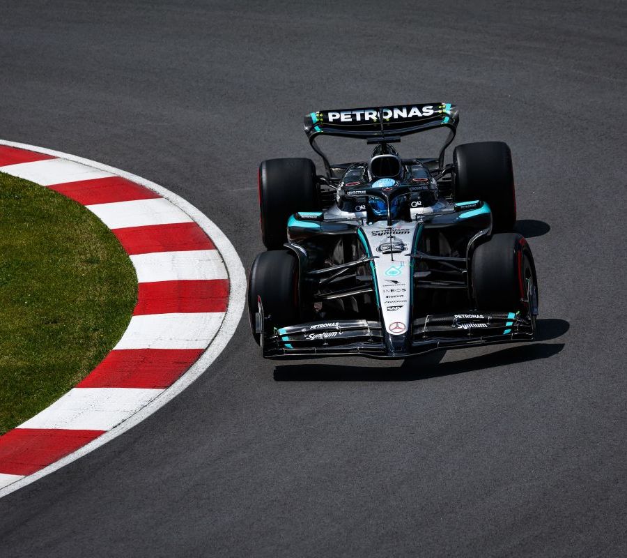 Verstappen e Russell più veloci nelle libere in Canada, Leclerc a muro