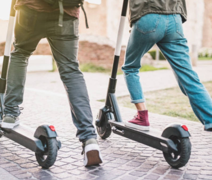 Codice della strada: tolleranza zero per chi guida ubriaco e nuove norme per monopattini e ciclisti