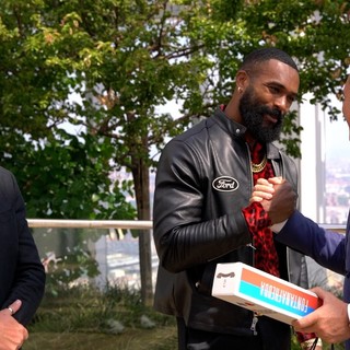 Wrestling e Piemonte: la WWE sceglie Torino. Cirio e Bongioanni accolgono Montez Ford sul Grattacielo