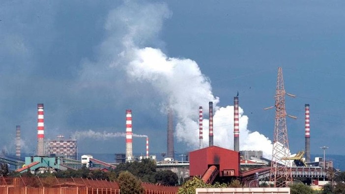Ex Ilva, la Cassazione conferma lo stop all’area a caldo: altiforni da spegnere Ex Ilva, la Cassazione conferma lo stop all’area a caldo: altiforni da spegnere