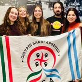 Generazioni in dialogo. I giovani sardi d’Argentina a Cagliari per costruire il futuro dei legami con la loro terra Generazioni in dialogo. I giovani sardi d’Argentina a Cagliari per costruire il futuro dei legami con la loro terra