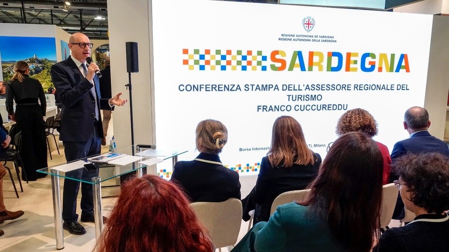 Sardegna da record. Superati i 20 milioni di presenze nel 2025. L'assessore Cuccureddu: «Frutto di una strategia che unisce identità, sostenibilità e innovazione» Sardegna da record. Superati i 20 milioni di presenze nel 2025. L'assessore Cuccureddu: «Frutto di una strategia che unisce identità, sostenibilità e innovazione»