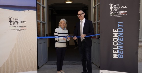 Cagliari si vela d’azzurro: aperto il quartier generale della Pre-America’s Cup alla Manifattura Tabacchi Cagliari si vela d’azzurro: aperto il quartier generale della Pre-America’s Cup alla Manifattura Tabacchi