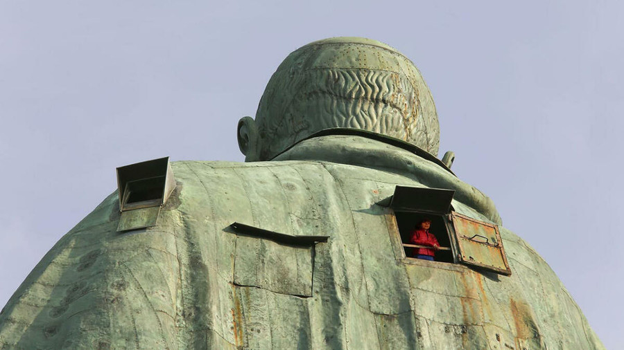 Il San Carlone riapre al pubblico: due visite guidate per il debutto della stagione 2026  Domenica 1° marzo tornano accessibili i 35 metri del colosso di Arona.