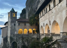 Primo Maggio tra arte e picnic: alla scoperta di Torba e Santa Caterina del Sasso