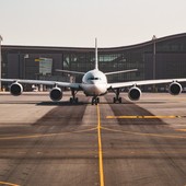 Turismo: Assoviaggi, frena il costo del jet fuel ma ‘volano’ le tariffe del trasporto aereo