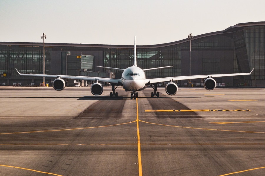 Turismo: Assoviaggi, frena il costo del jet fuel ma ‘volano’ le tariffe del trasporto aereo
