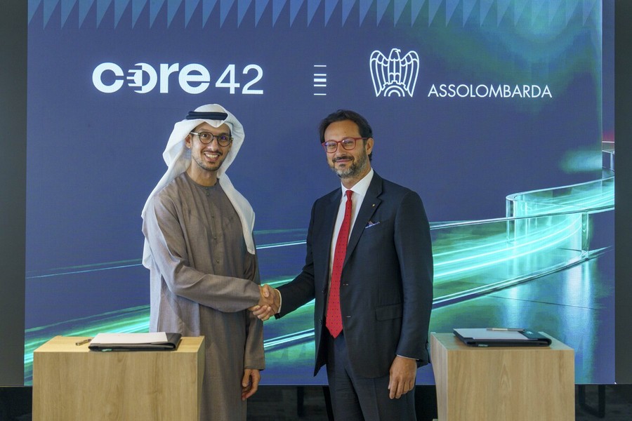 Intelligenza artificiale, Assolombarda e Core42 siglano un accordo per accelerare l’innovazione nelle imprese lombarde Intelligenza artificiale, Assolombarda e Core42 siglano un accordo per accelerare l’innovazione nelle imprese lombarde