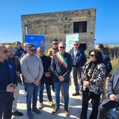 Prima barriera "acchiappa plastica" in Sicilia. Alla foce del Dirillo la difesa del mare parte dal fiume Prima barriera "acchiappa plastica" in Sicilia. Alla foce del Dirillo la difesa del mare parte dal fiume