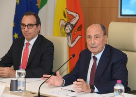 Isole minori, 17 milioni dal governo per i porti: "Grazie allo Stato" Isole minori, 17 milioni dal governo per i porti: "Grazie allo Stato"