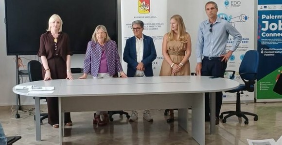 Lavoro, la Regione apre i recruiting anche ai partita Iva: al via da Palermo la selezione con Gan Energia Lavoro, la Regione apre i recruiting anche ai partita Iva: al via da Palermo la selezione con Gan Energia