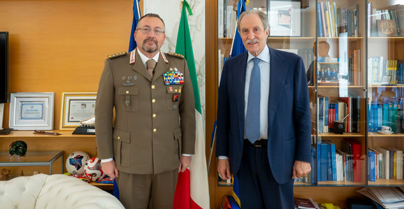 Visita istituzionale al palazzo di Vito Bardi: rafforzata l'alleanza tra Regione e Comando Militare Esercito Basilicata Visita istituzionale al palazzo di Vito Bardi: rafforzata l'alleanza tra Regione e Comando Militare Esercito Basilicata