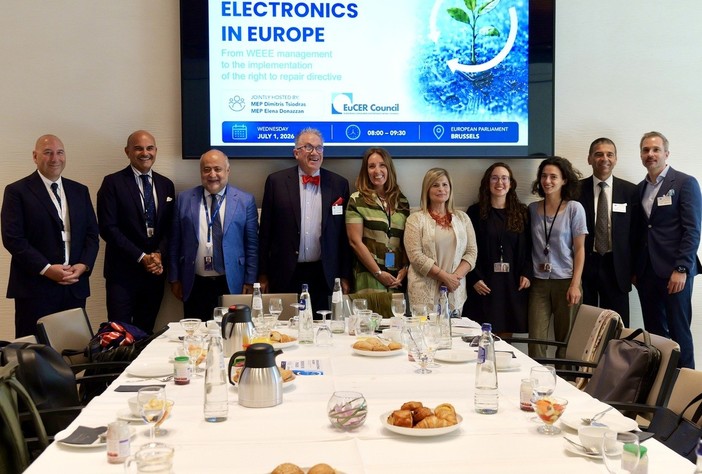 Elettronica circolare, al Parlamento europeo il confronto sul diritto alla riparazione: retailer, consumatori e industria uniti per una svolta sostenibile
