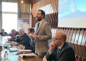 La cenere dell'Etna diventa una risorsa: dalla Regione Siciliana il piano per una filiera produttiva