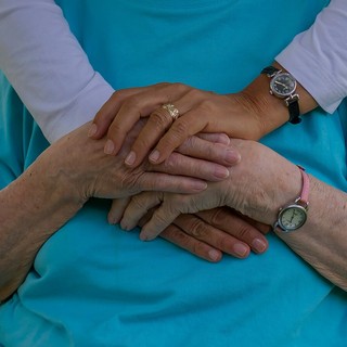 Pensione anticipata per i caregiver. Una possibilità (a certe condizioni)