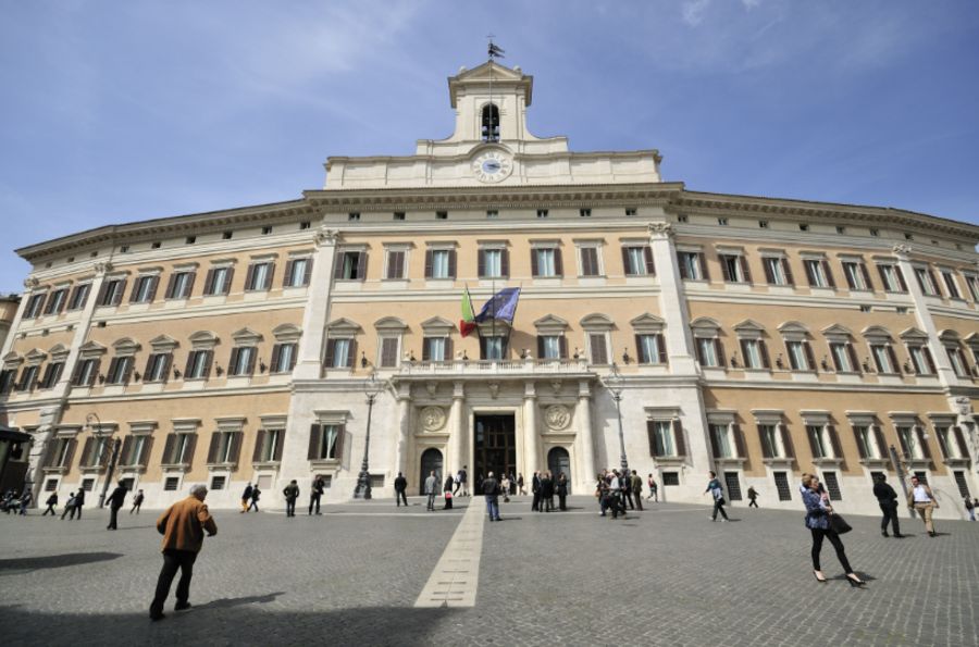 Aiuti statali 2025: sostegno a famiglie e partite IVA