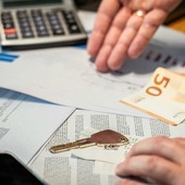 Il volto nuovo del sovraindebitamento: in Italia il 58,7% degli «over indebitati» ha un lavoro fisso Il volto nuovo del sovraindebitamento: in Italia il 58,7% degli «over indebitati» ha un lavoro fisso