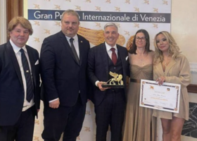 Leone d’Oro al Merito all’inventore del Taopatch: ha supportato Djokovic, Iron Man e le stelle della ginnastica italiana