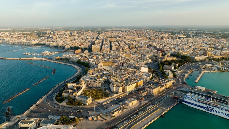 Regione Puglia - Bari candidata a capitale italiana del volontariato 2028 Regione Puglia - Bari candidata a capitale italiana del volontariato 2028