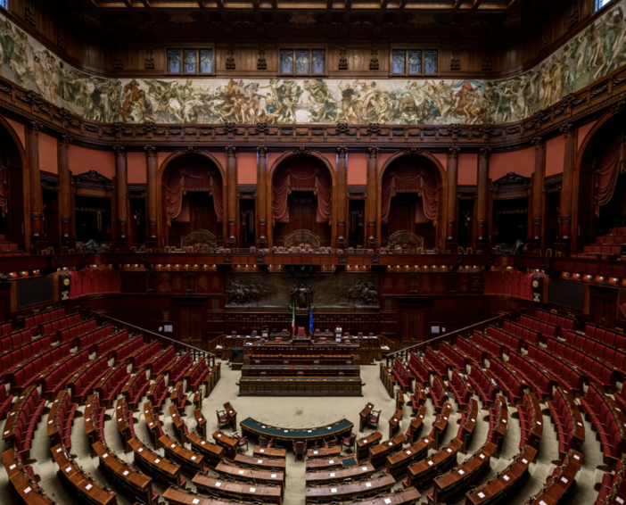 Il Senato approva la prima legge italiana sull’Intelligenza Artificiale