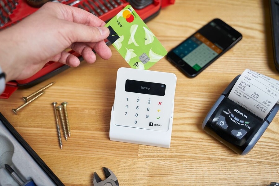 Piccole imprese, il credito torna a crescere ma per molti resta troppo caro