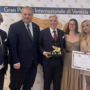 Leone d’Oro al Merito all’inventore del Taopatch: ha supportato Djokovic, Iron Man e le stelle della ginnastica italiana