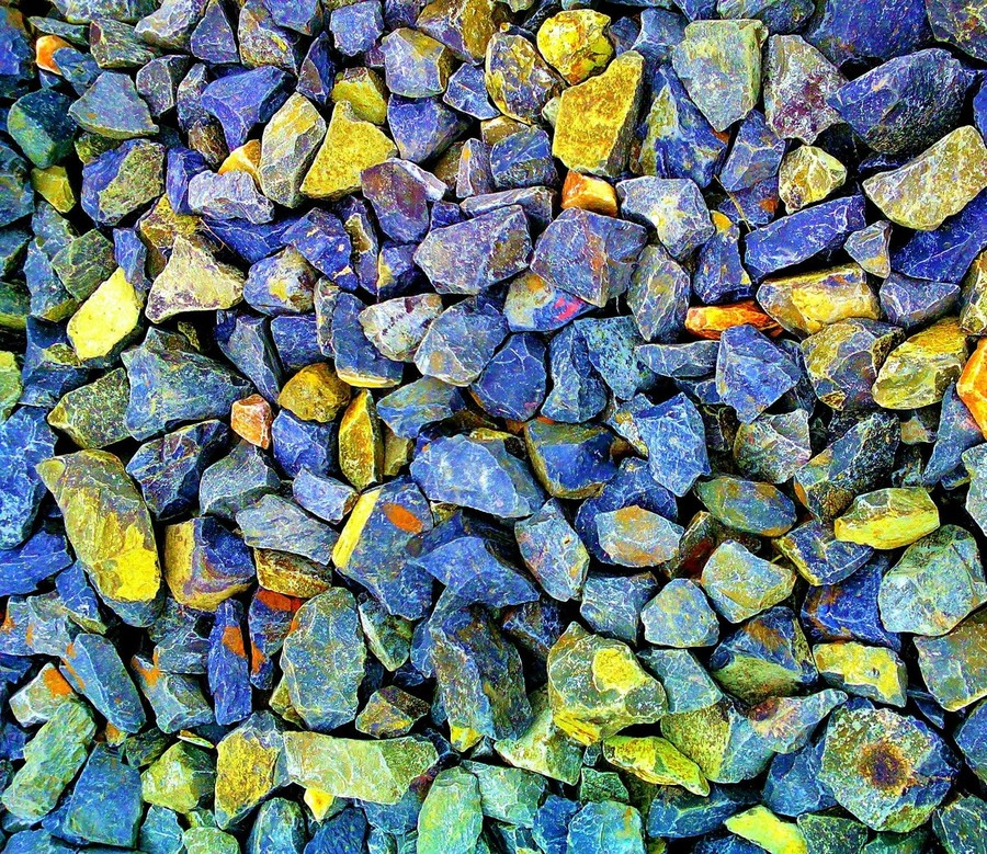 Il potere delle terre rare: 375 miliardi di euro il valore del mercato dei minerali per la transizione energetica digitale