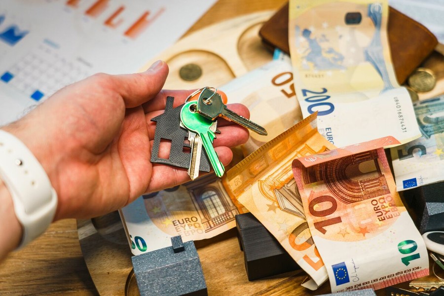 Caro affitti, Milano aiuta i giovani lavoratori Caro affitti, Milano aiuta i giovani lavoratori