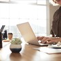 Lavoro agile, nuovo obbligo di legge in vigore dal 7 aprile: arriva l’informativa scritta annuale
