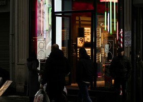EssilorLuxottica firma accordo coi sindacati e adotta la settimana corta