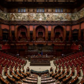 Il Senato approva la prima legge italiana sull’Intelligenza Artificiale