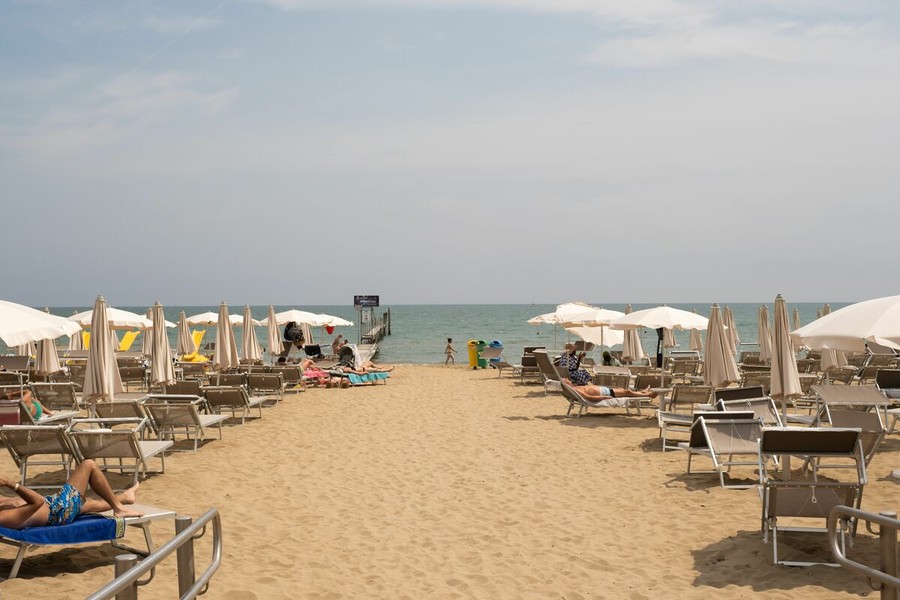 Estate in città: il lusso nascosto di chi può partire Estate in città: il lusso nascosto di chi può partire