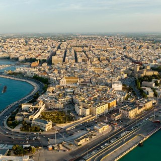 Regione Puglia - Bari candidata a capitale italiana del volontariato 2028