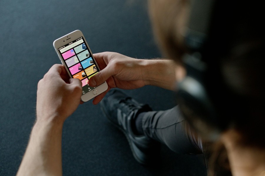 Fenomeno da record Spotify, 150 milioni di euro il valore delle royalty generate dagli artisti italiani nel 2024