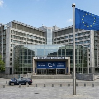 Nucleare e Unione Europea, lo stretto di Hormuz affretta le decisioni di Bruxelles