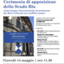 Apposizione scudo blu su palazzo Sormani