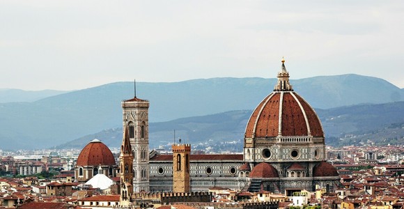 Ponte del Primo Maggio 2026, la classifica di Holidu: Roma resta al top, balzo di Firenze e Palermo. E l’Italia batte l’estero