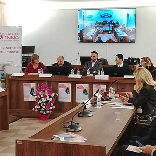 Violenza sulle donne, a Pietragalla nasce "ALBa". Uno sportello itinerante per portare aiuto nei comuni dell'Alto Basento