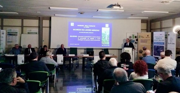 Sicurezza in agricoltura, Cicala: "Tutela dei lavoratori e innovazione per un futuro competitivo" Sicurezza in agricoltura, Cicala: "Tutela dei lavoratori e innovazione per un futuro competitivo"