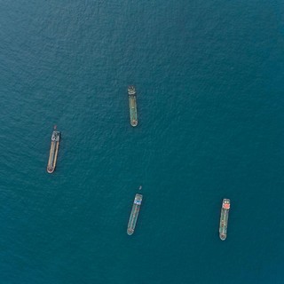 Crisi nello Stretto di Hormuz: minacciati i mercati energetici e l’export italiano nel Golfo