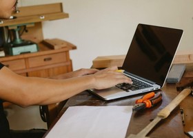 Tecnologia ed artigianalità: la nuova sfida Tecnologia ed artigianalità: la nuova sfida