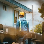 Responsabilità ed etica dei Datori di Lavoro, nel far operare nelle ore più calde, all’aperto. Responsabilità ed etica dei Datori di Lavoro, nel far operare nelle ore più calde, all’aperto.