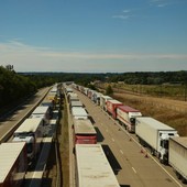 Tir fermi in Sicilia, il caro gasolio presenta il conto