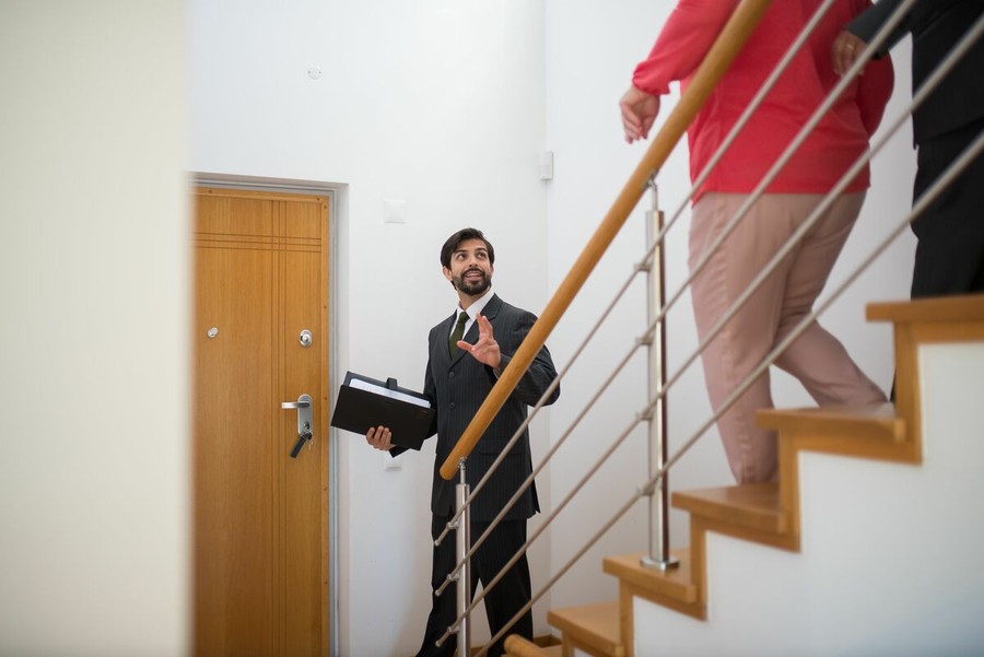 Agenti immobiliari: la riforma che cambia le regole del mercato Agenti immobiliari: la riforma che cambia le regole del mercato